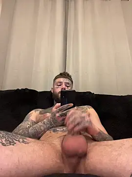 Snapshot of magicmichaell chatting on 26, 5, 2026 magicmichaell online show from 26, 5, 2026