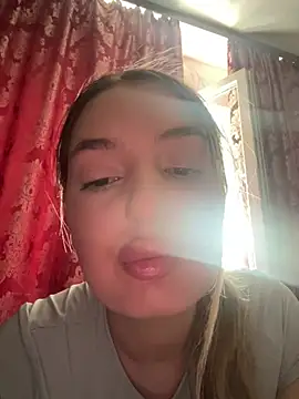 Marisaaasss online show from 4, 7, 2026