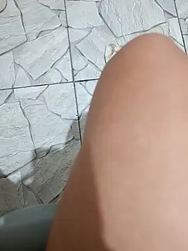 BarbaraDias8 online show from 13, 11, 2025