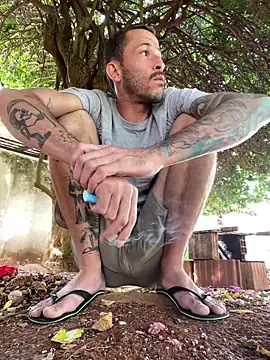 Snapshot of Lucasjandre chatting on 18, 11, 2025 Lucasjandre online show from 18, 11, 2025