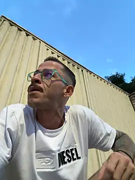 Snapshot of Lucasjandre chatting on 8, 1, 2026 Lucasjandre online show from 8, 1, 2026