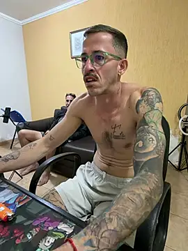 Lucasjandre online show from 4, 6, 2026