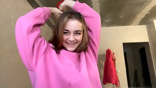 GeralynChiszar online show from 12, 11, 2025