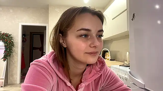 GeralynChiszar online show from 18, 12, 2025