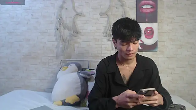 axel milo kairo and noa online show from 16, 1, 2026