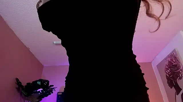Snapshot of Velvet_Dreamss chatting on 6, 7, 2026 Velvet Dreamss online show from 6, 7, 2026