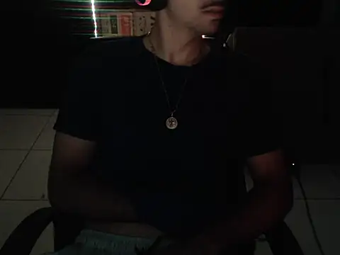 Snapshot of ExItEdErabbtis chatting on 15, 11, 2025 ExItEdErabbtis online show from 15, 11, 2025