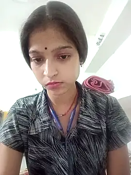 Mohnicute online show from 7, 5, 2026