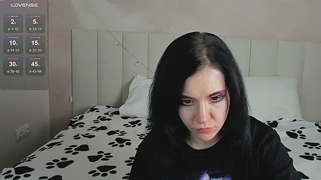 Lina Moony online show from 2, 2, 2026