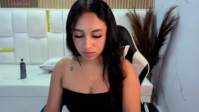 Juliana Tx online show from 24, 2, 2026