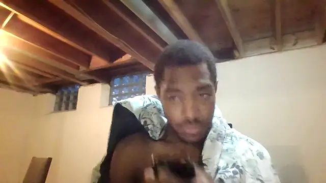 Snapshot of 100blkdav chatting on 11, 11, 2025 100blkdav online show from 11, 11, 2025