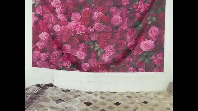 Snapshot of Sweeteboneycherry chatting on 12, 3, 2026 Sweeteboneycherry online show from 12, 3, 2026