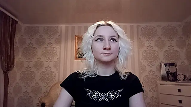 Snapshot of KyokoAck chatting on 2, 12, 2025 KyokoAck online show from 2, 12, 2025