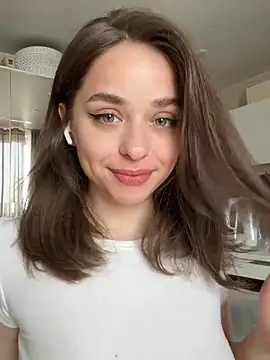 yoyogirlx online show from 1, 7, 2026