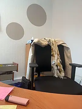 Deessenympho online show from 9, 3, 2026