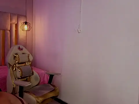 Brandy collinss online show from 8, 4, 2026