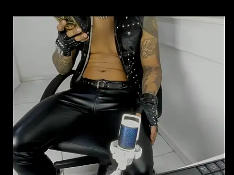 master leather online show from 14, 4, 2026