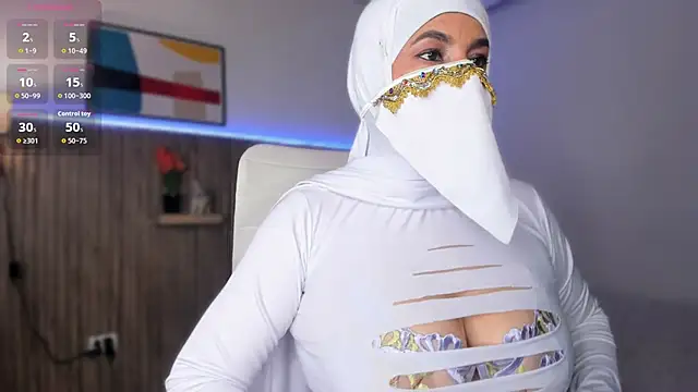 Hannaa Dolly online show from 27, 11, 2025