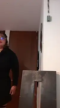 YiniBelle online show from 16, 3, 2026