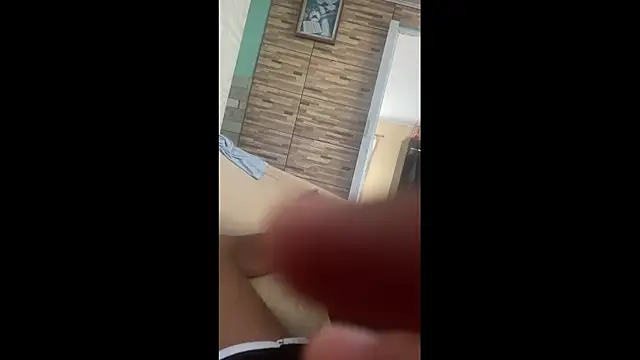 Snapshot of OseuMoren chatting on 12, 11, 2025 OseuMoren online show from 12, 11, 2025