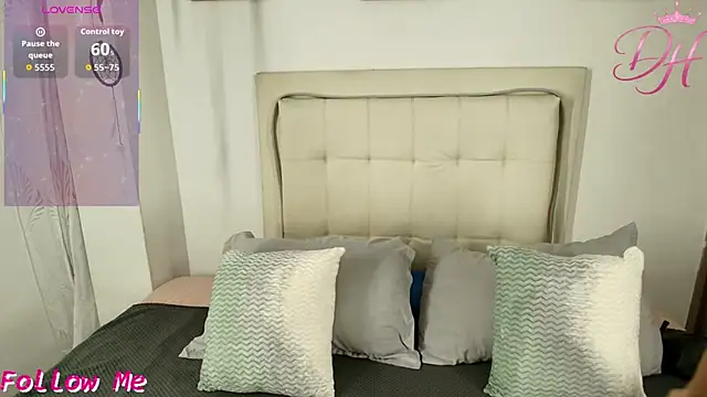 Daphne Hills online show from 1, 4, 2026