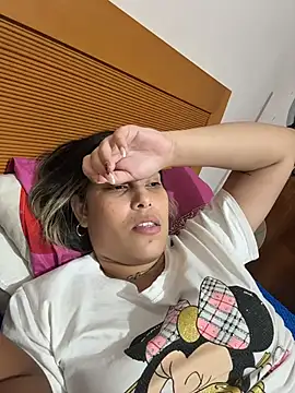 Snapshot of Anna_Bitch_Disgusting chatting on 21, 11, 2025 Anna Bitch Disgusting online show from 21, 11, 2025