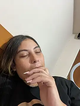 Snapshot of Anna_Bitch_Disgusting chatting on 26, 11, 2025 Anna Bitch Disgusting online show from 26, 11, 2025