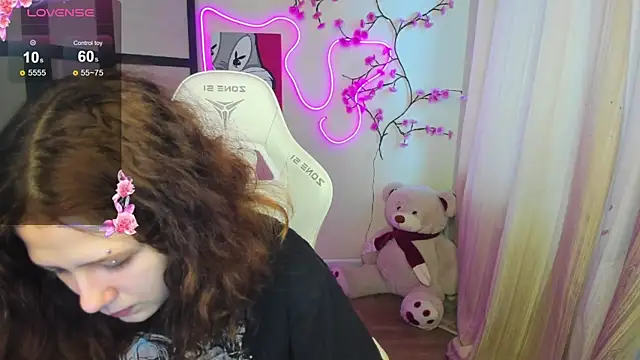 Anora Miller online show from 23, 11, 2025