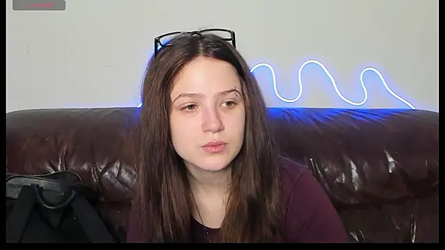 Anora Miller online show from 15, 2, 2026