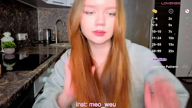 Snapshot of me_liss chatting on 18, 11, 2025 me liss online show from 18, 11, 2025