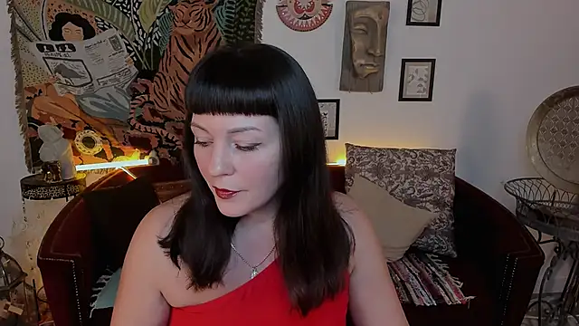 Snapshot of RosaliReed chatting on 18, 11, 2025 RosaliReed online show from 18, 11, 2025