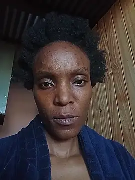 Snapshot of Beverlygurlx6 chatting on 3, 2, 2026 Beverlygurlx6 online show from 3, 2, 2026