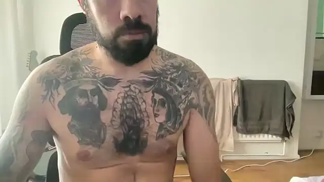 Snapshot of TattedUpSir chatting on 12, 11, 2025 TattedUpSir online show from 12, 11, 2025