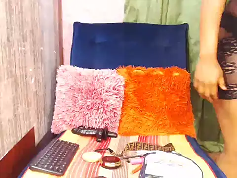 Snapshot of SexyButterflyxx chatting on 4, 12, 2025 SexyButterflyxx online show from 4, 12, 2025