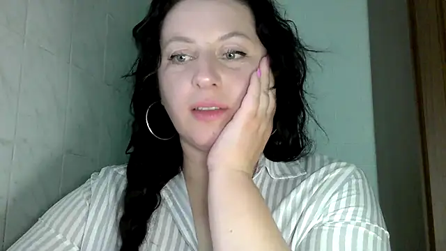 Snapshot of MelinaAx chatting on 18, 4, 2026 MelinaAx online show from 18, 4, 2026