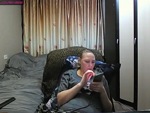 JenniDeep online show from 7, 2, 2026