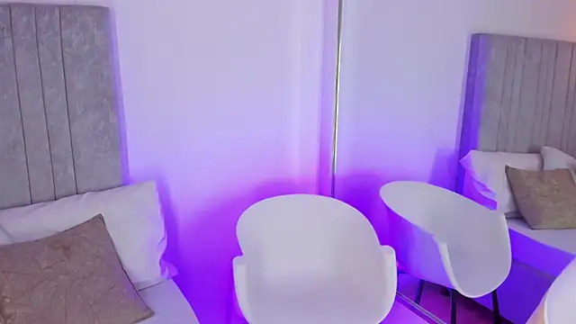 Martina 077 online show from 2, 3, 2026