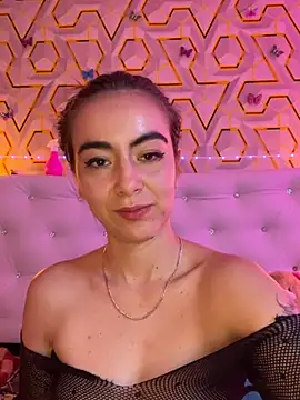 MelanyyJhonson15 online show from 4, 3, 2026