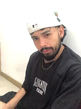 Snapshot of sebas-777masterr chatting on 22, 11, 2025 sebas-777masterr online show from 22, 11, 2025