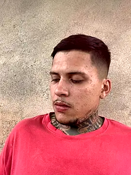 Snapshot of Ryanzl017 chatting on 14, 11, 2025 Ryanzl017 online show from 14, 11, 2025