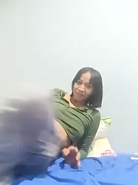 Snapshot of alexandra100gg chatting on 13, 11, 2025 alexandra100gg online show from 13, 11, 2025