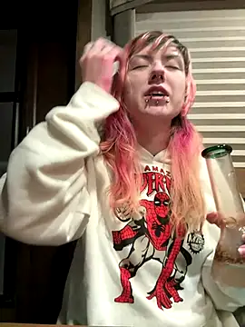 needlefaceUwU online show from 21, 11, 2025