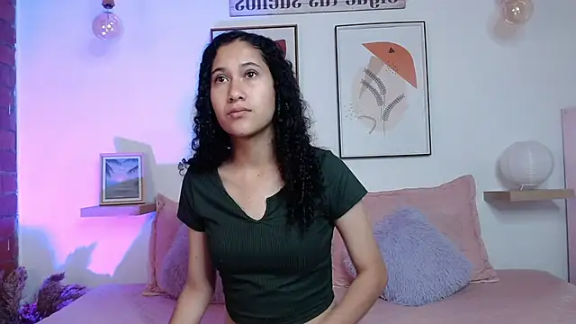 Snapshot of blackvelvetx69 chatting on 14, 11, 2025 blackvelvetx69 online show from 14, 11, 2025