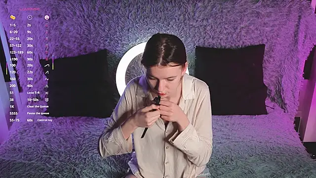 RochelCozzi online show from 14, 12, 2025