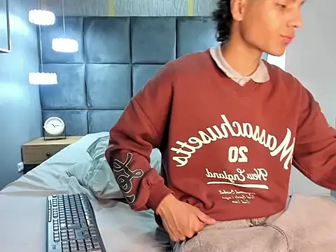 MattFiore online show from 25, 11, 2025