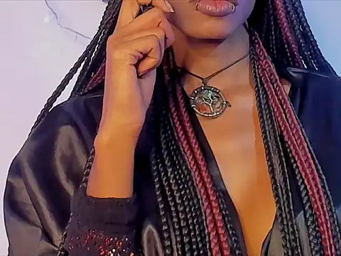 Snapshot of aprille15 chatting on 18, 12, 2025 aprille15 online show from 18, 12, 2025