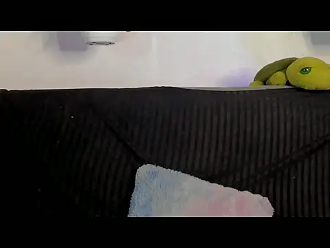 aprille15 online show from 25, 2, 2026