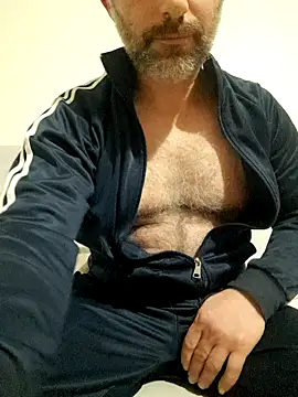 Snapshot of pevalf chatting on 13, 11, 2025 pevalf online show from 13, 11, 2025