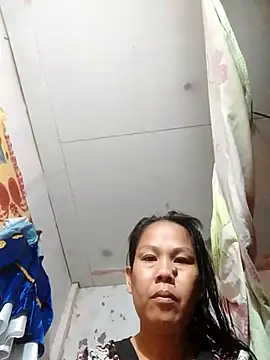 Snapshot of Milky_juicycum chatting on 4, 12, 2025 Milky juicycum online show from 4, 12, 2025