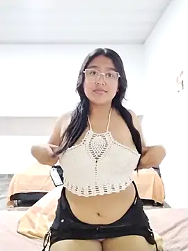 Snapshot of luna_seductiva18 chatting on 28, 11, 2025 luna seductiva18 online show from 28, 11, 2025